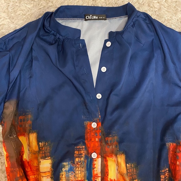 Button up Artistic print blouse - Picture 2 of 5